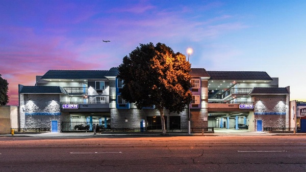 Hollywood Inn Express LAX image 7